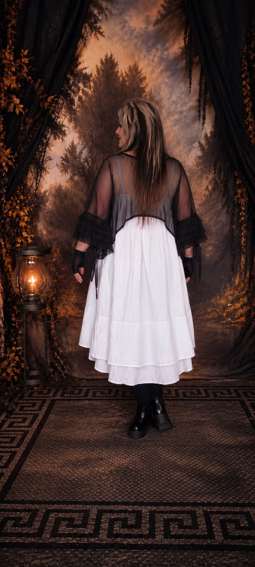 Lace Goth Cropper